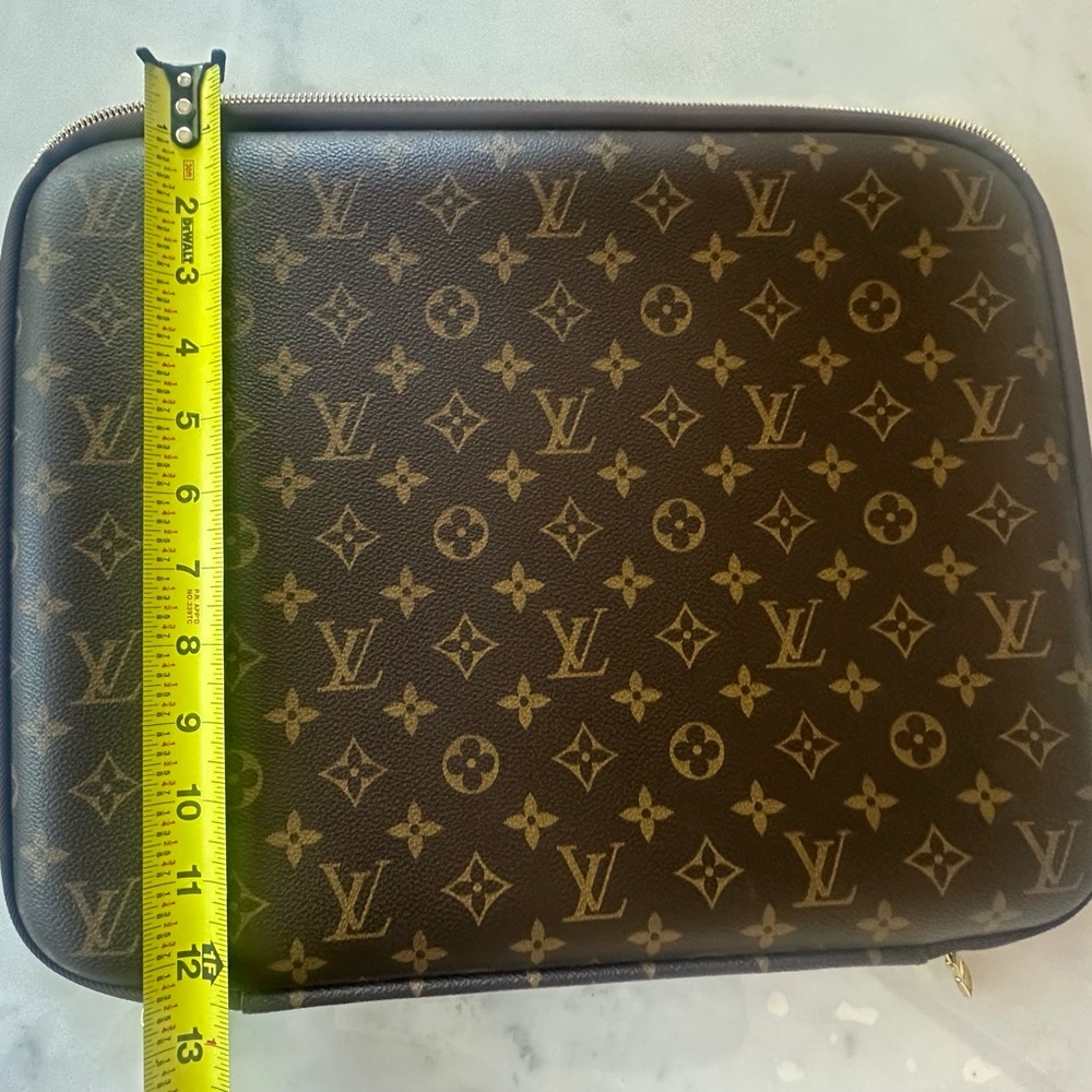 Louis Vuitton Brown and Gold Laptop Bag - Picture 8 of 10